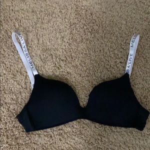 Black shein bra.